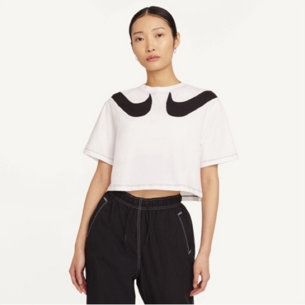 Nike Big Double Swoosh Sportscaster DR6201 Cropped Top White Black NEW